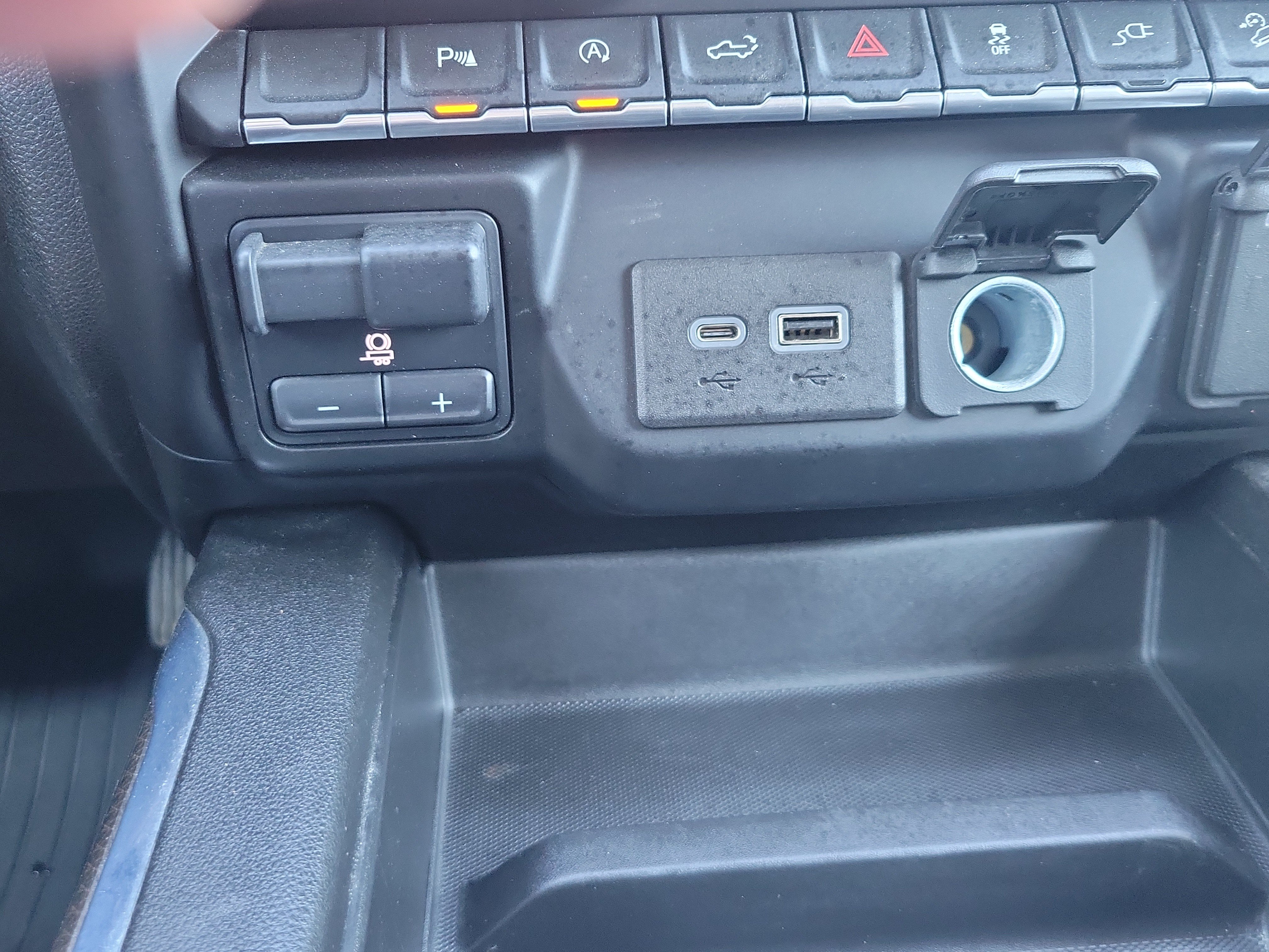 Used 2021 Chevrolet Silverado 1500 LT Trail Boss w/ Convenience Package II AWD/4WD image 30