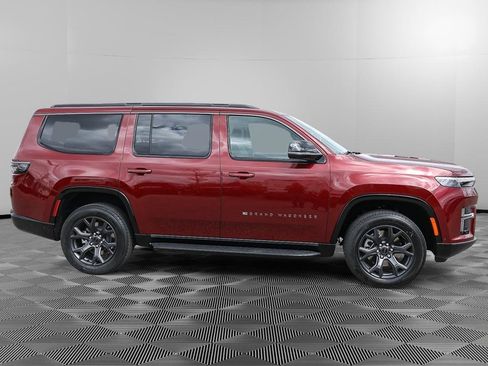 New 2026 Jeep Grand Wagoneer Limited w/ Convenience Group I AWD/4WD image 8