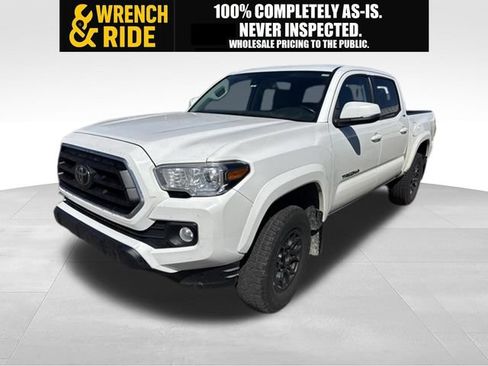 Used 2020 Toyota Tacoma SR5 w/ Technology Package AWD/4WD image 1