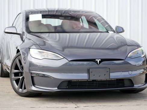 Used 2022 Tesla Model S image 4