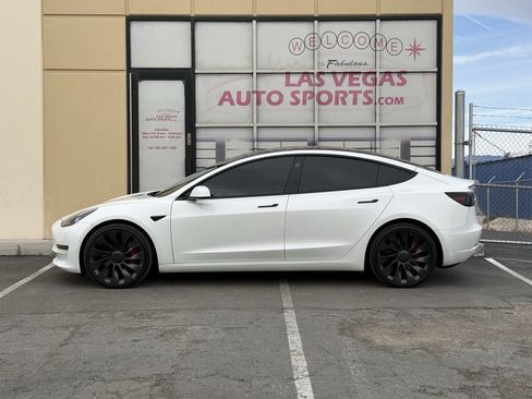 Used 2021 Tesla Model 3 Performance image 33
