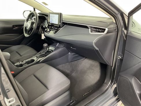 Used 2025 Toyota Corolla LE FWD image 24