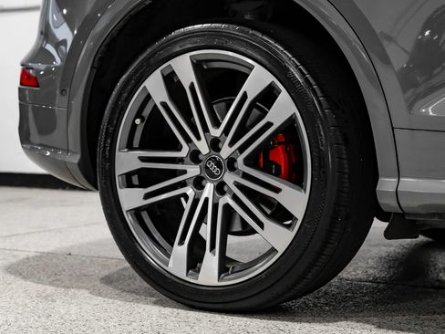 Used 2019 Audi SQ5 Prestige w/ Prestige Package AWD/4WD image 72