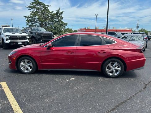 Used 2022 Hyundai Sonata SE w/ Preferred Accessory Package FWD image 8