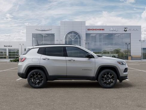 New 2026 Jeep Compass Latitude AWD/4WD image 21