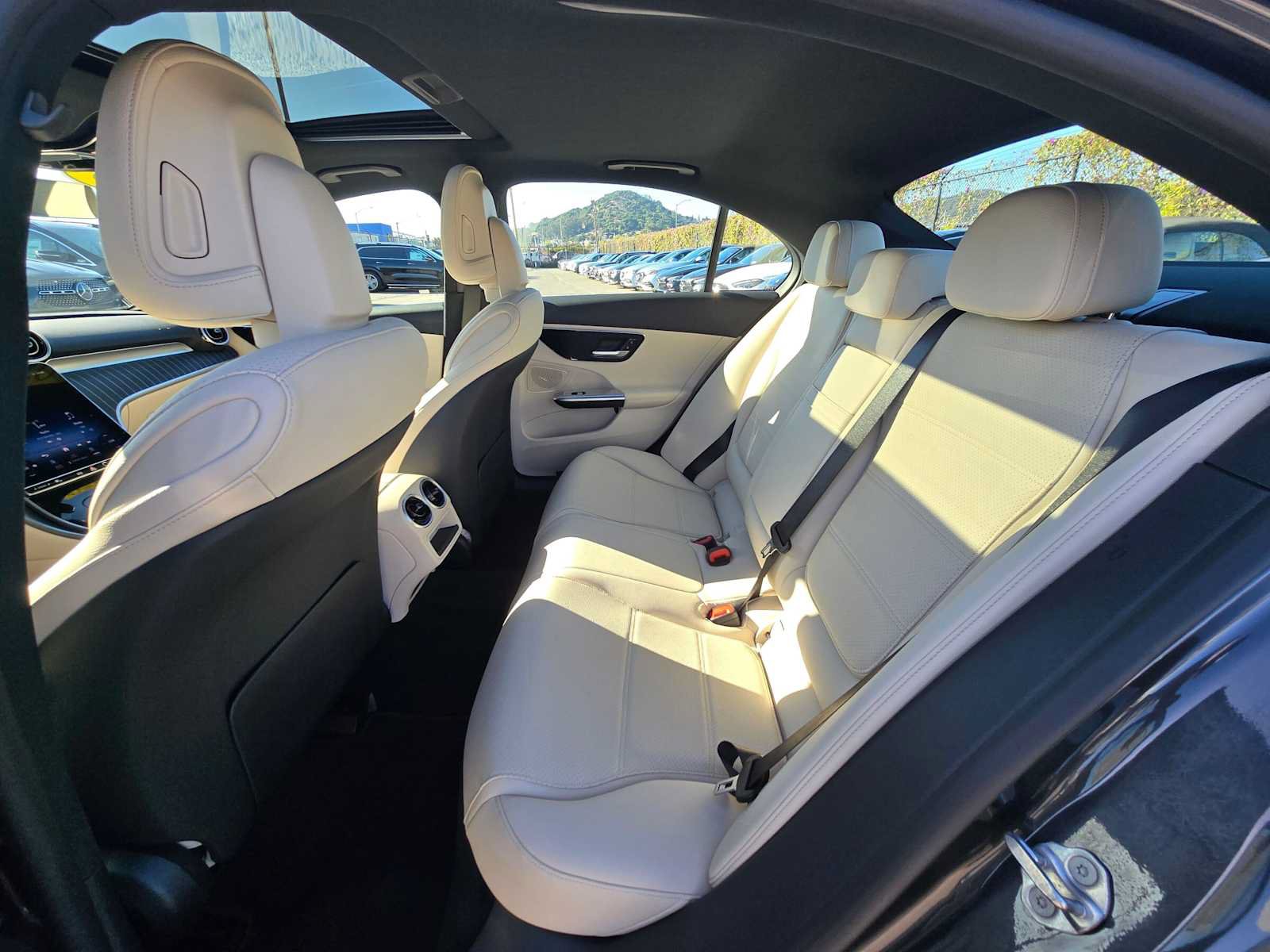 Used 2023 Mercedes-Benz C 300 4MATIC Sedan image 14