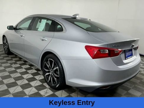 Used 2018 Chevrolet Malibu LT FWD image 10