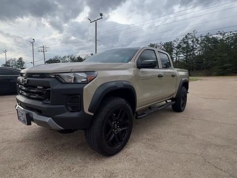 Used 2024 Chevrolet Colorado Trail Boss w/ Safety Package image 2