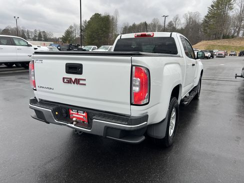 Used 2018 GMC Canyon W/T w/ Convenience Package image 3