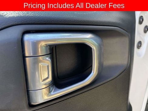 Used 2023 Jeep Wrangler Unlimited Sport AWD/4WD image 21