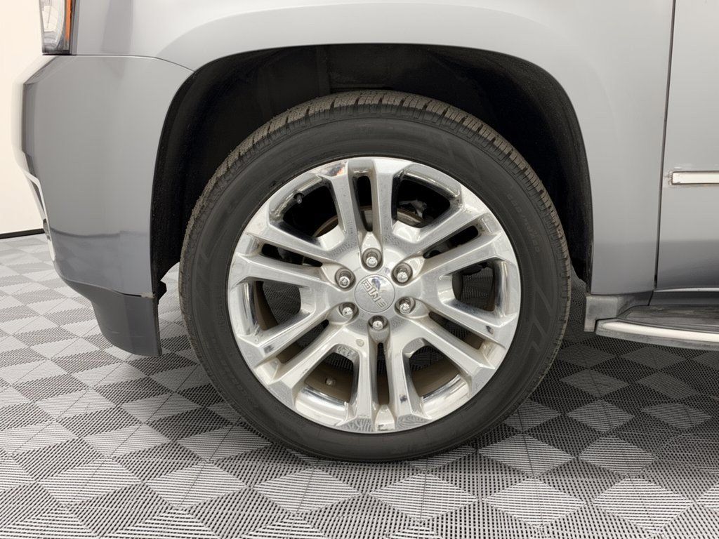 Used 2020 GMC Yukon XL SLT w/ Premium Edition RWD image 13