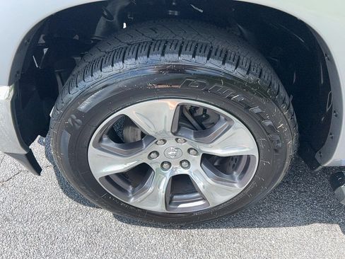 Used 2021 RAM 1500 Laramie RWD image 9