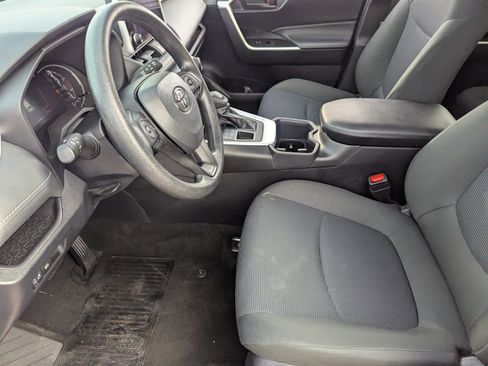 Used 2024 Toyota RAV4 LE image 28