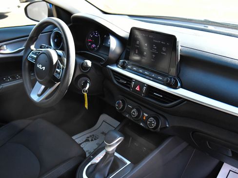Used 2024 Kia Forte LXS w/ LXS Technology Package FWD image 36
