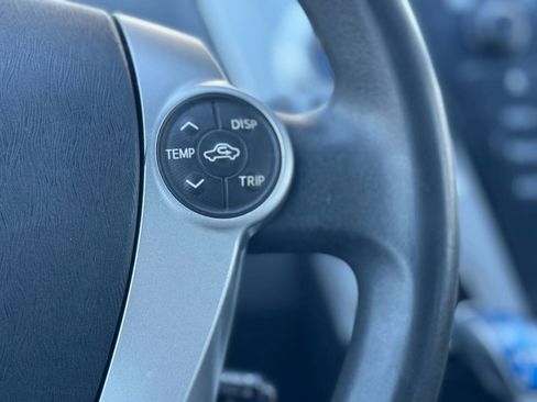 Used 2012 Toyota Prius V Two FWD image 23
