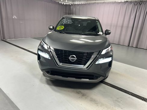 Used 2023 Nissan Rogue SV AWD/4WD image 2
