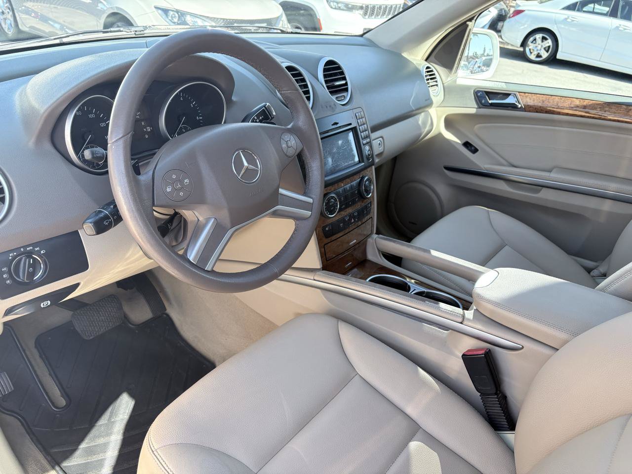 Used 2009 Mercedes-Benz ML 350 4MATIC image 7
