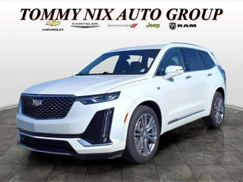 Used 2025 Cadillac XT6 Premium Luxury FWD image 1