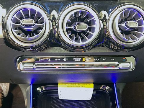 New 2026 Mercedes-Benz GLB 250 4MATIC image 19