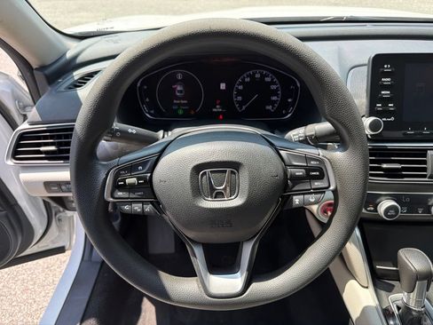 Used 2018 Honda Accord LX image 15
