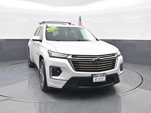 Used 2023 Chevrolet Traverse High Country AWD/4WD image 2