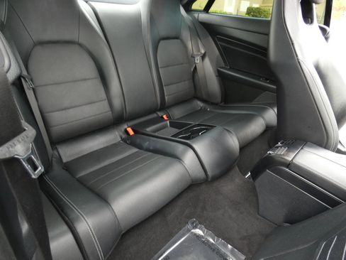 Used 2014 Mercedes-Benz E 350 4MATIC Coupe image 35