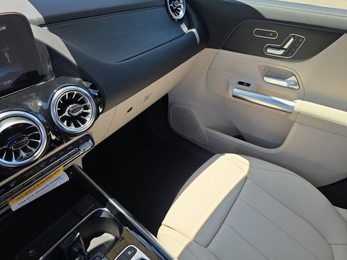 New 2026 Mercedes-Benz GLA 250 4MATIC image 18