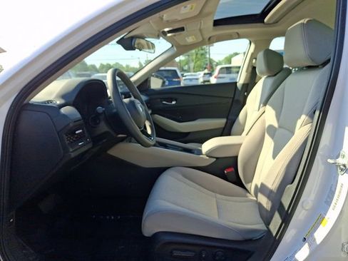 Certified 2025 Honda Accord SE image 13