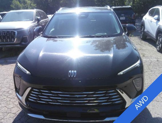 Used 2024 Buick Envision Preferred AWD/4WD image 2
