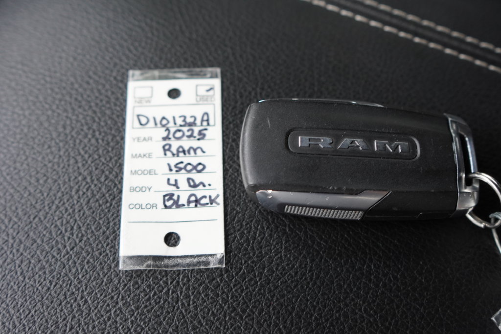 Used 2025 RAM 1500 Big Horn AWD/4WD image 38