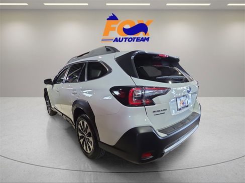Used 2025 Subaru Outback Limited image 2