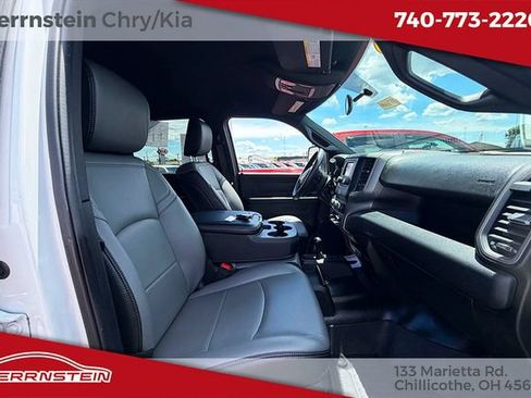 Used 2024 RAM 3500 Tradesman w/ Chrome Appearance Group AWD/4WD image 28