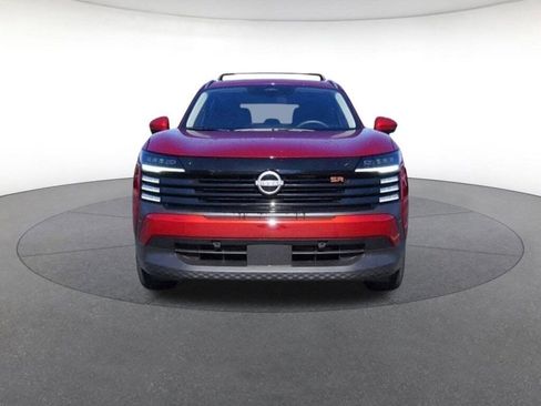 Certified 2025 Nissan Kicks SR image 10