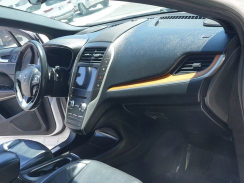 Used 2019 Lincoln MKC Reserve w/ MKC Technology Package FWD image 15