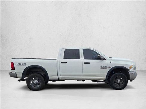 Used 2018 RAM 2500 Tradesman w/ Chrome Appearance Group image 4