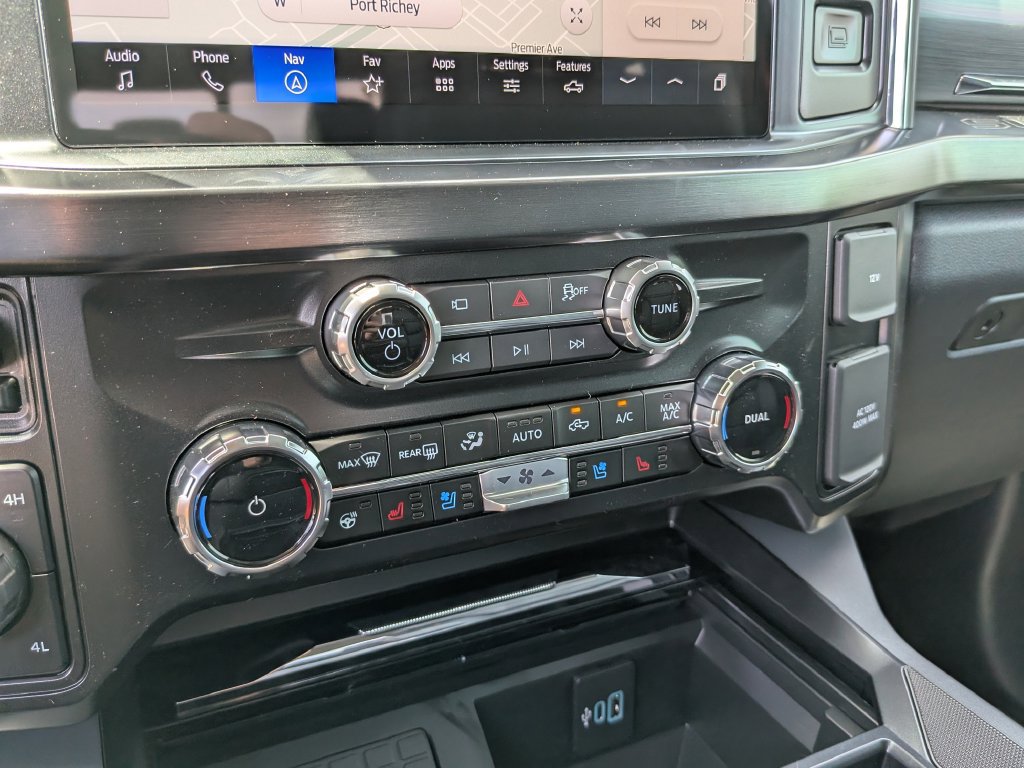 New 2026 Ford F350 Lariat w/ Lariat Ultimate Package AWD/4WD image 23