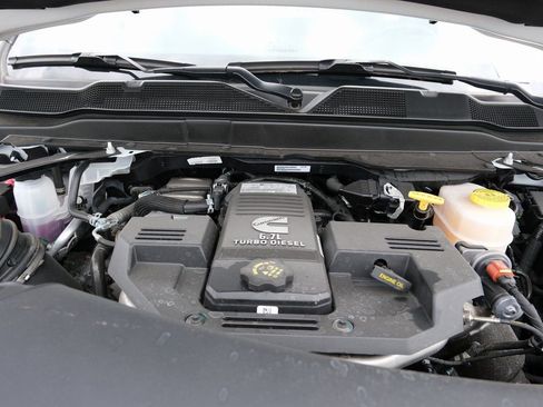 New 2024 RAM 3500 Tradesman AWD/4WD image 27