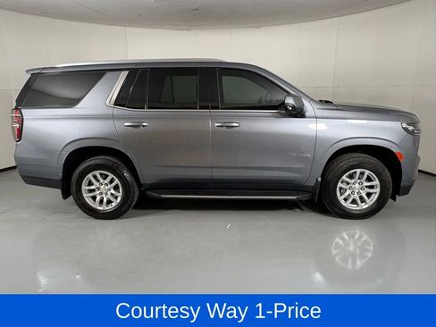 Used 2021 Chevrolet Tahoe LT w/ Luxury Package RWD image 12