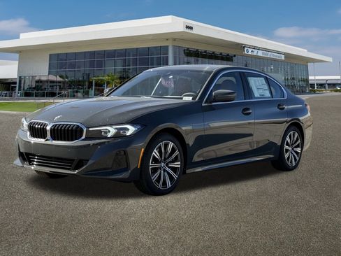 New 2026 BMW 330i Sedan w/ Convenience Package image 5
