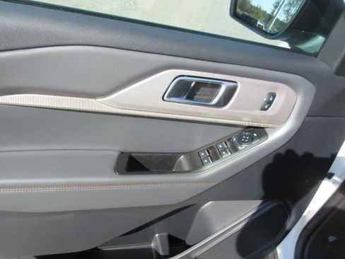 New 2026 Ford Explorer Active image 15