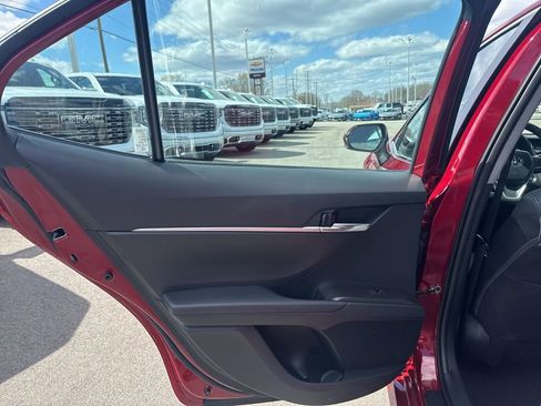 Used 2022 Toyota Camry LE w/ Convenience Package image 26