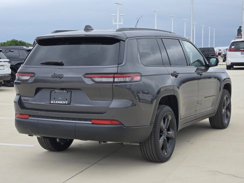 New 2026 Jeep Grand Cherokee L Limited w/ Limited Altitude Package AWD/4WD image 5