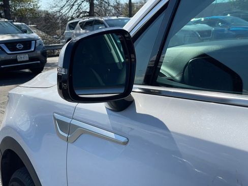 Used 2023 Kia Sorento LX image 24