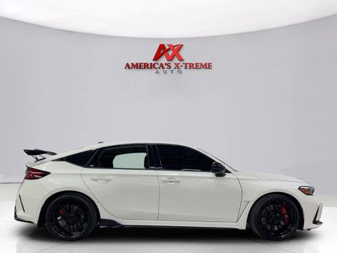 Used 2025 Honda Civic Type R image 7