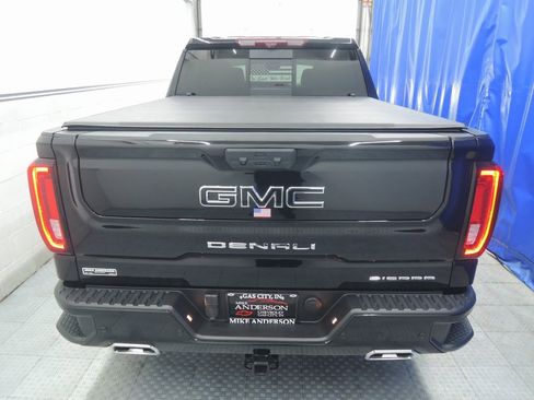 Used 2024 GMC Sierra 1500 Denali w/ Denali Reserve Package image 9