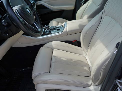 Used 2021 BMW X5 xDrive45e w/ Premium Package 2 image 8