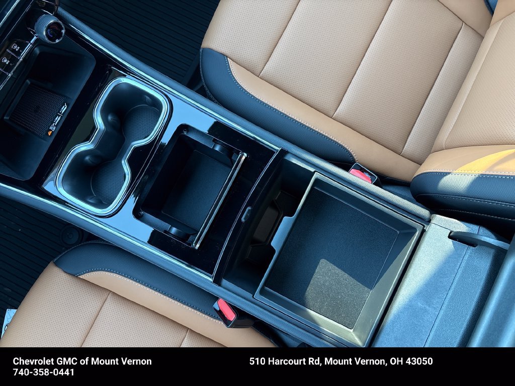 New 2027 Chevrolet Traverse Z71 w/ Enhanced Driving Package AWD/4WD image 23