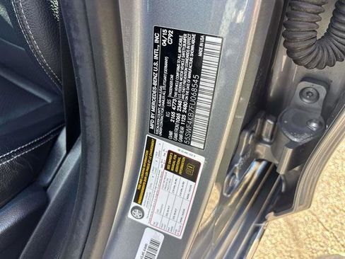 Used 2015 Mercedes-Benz C 300 4MATIC Sedan image 31