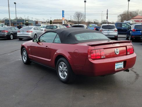 Used 2009 Ford Mustang Premium image 3