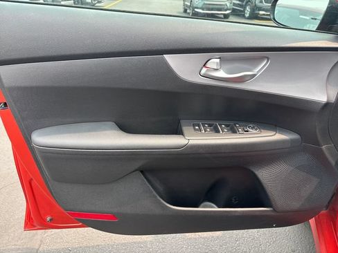 Used 2023 Kia Forte LXS FWD image 13